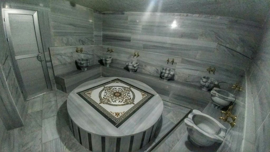 حمام ترکی و ماساژ غیر رایگان